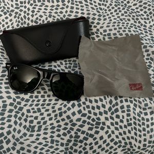 Rayban sun glasses - authentic with case and cloth